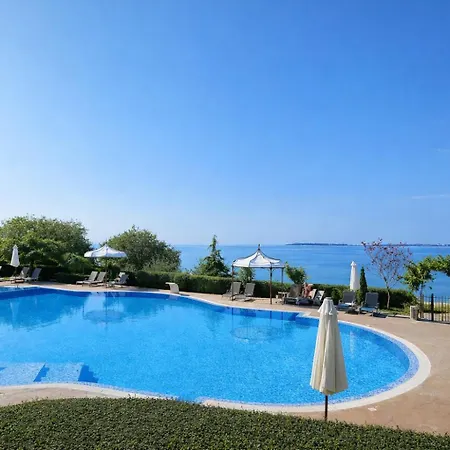 Apartament Royal Bay-i Seaview *