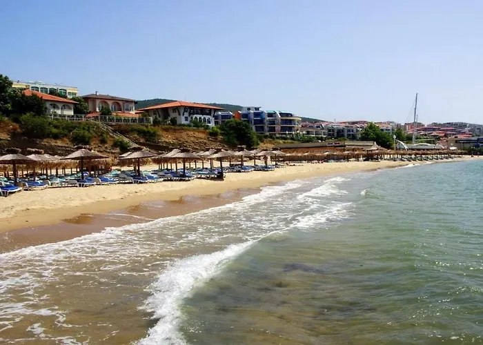 Royal Bay-i Seaview Apartament