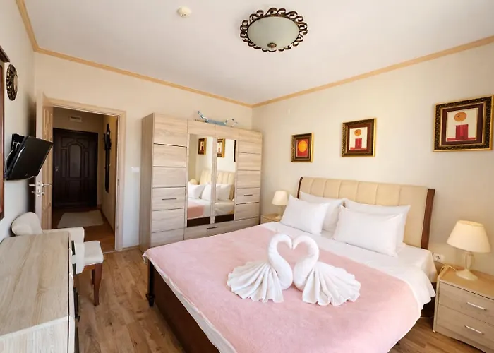 Royal Bay-i Seaview Apartament