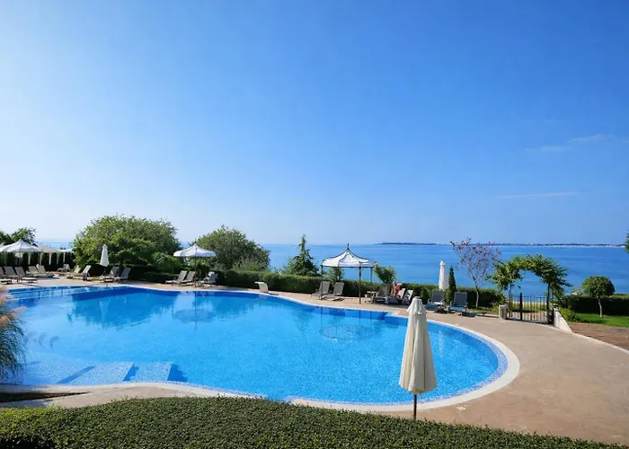 Apartament Royal Bay-i Seaview *