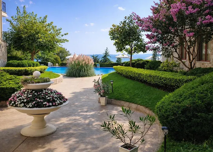 Royal Bay-i Seaview Apartament