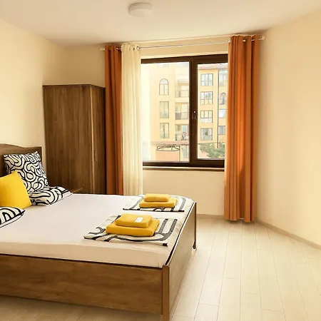 Royal Bay-i Seaview Apartman Szveti Vlasz