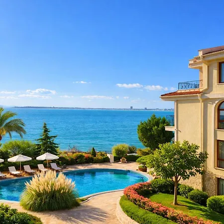 Royal Bay-i Seaview Apartman *