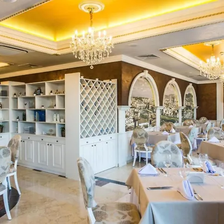 Апартаменти Royal Bay-i Seaview