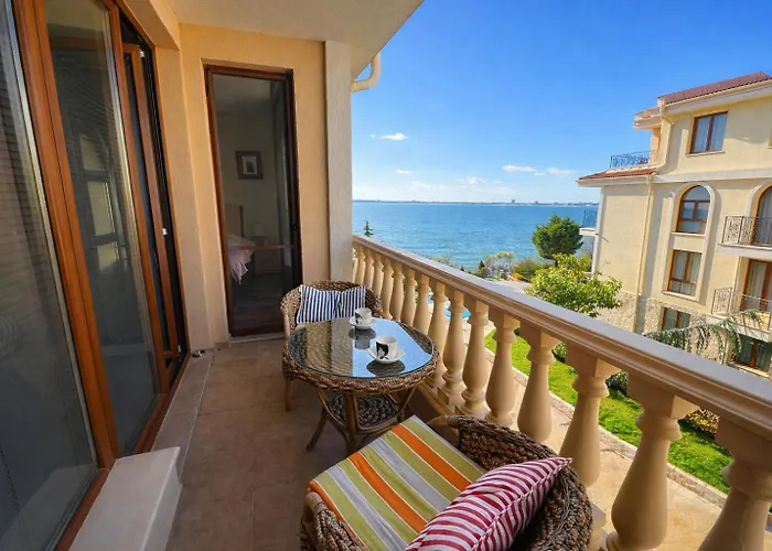 Royal Bay-i Seaview Lägenhet Sveti Vlas